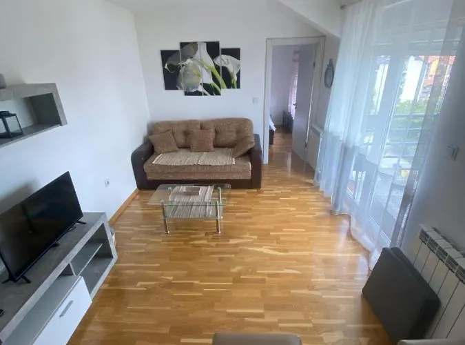 Apartman Una Lejlighed *